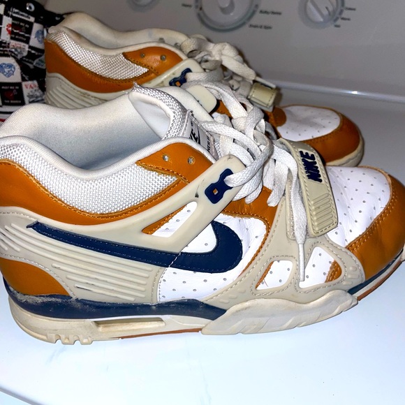 2019
Air Trainer 3 Retro 'Medicine Ball' 2019
Nike
, 
Sneakers
, 
Air Trainer 3 - Picture 1 of 6